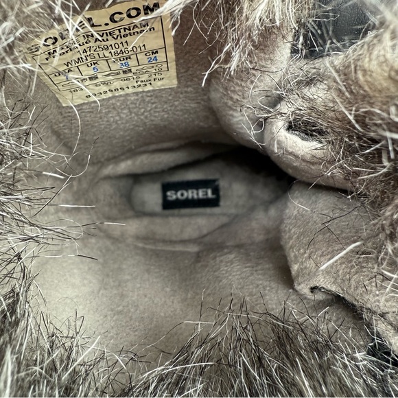 SOREL Tofino II Faux Fur Lined Waterproof Boot (Women) Size 7 - Picture 8 of 16